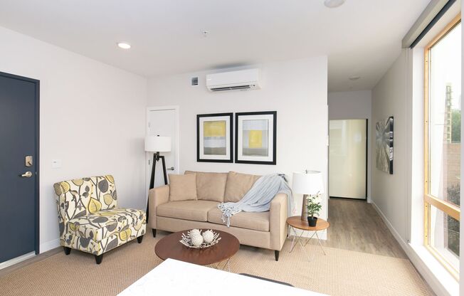 1 bed, 1 bath, 535 sqft, $2,450, Unit Unit 706