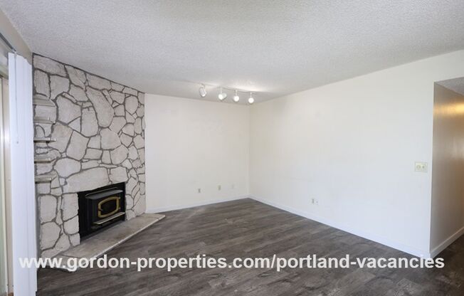 2 beds, 1 bath, $1,495