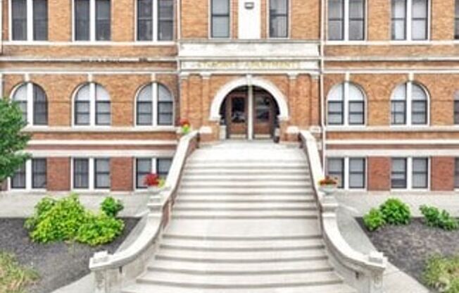 1 bed, 1 bath, 650 sqft, $790, Unit 303