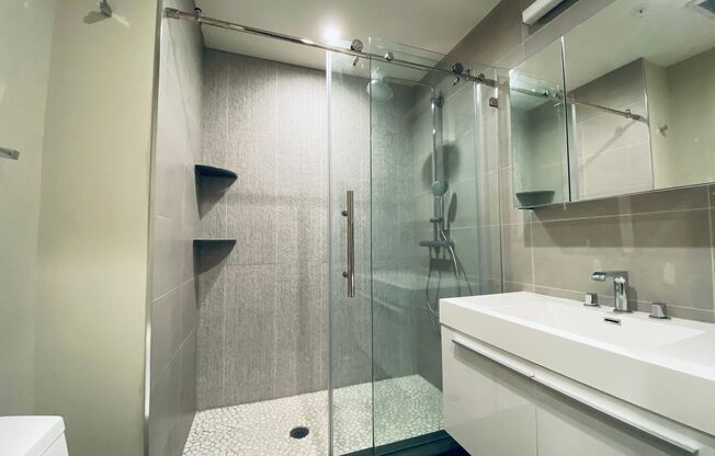 2 beds, 2 baths, 700 sqft, $2,846, Unit 307