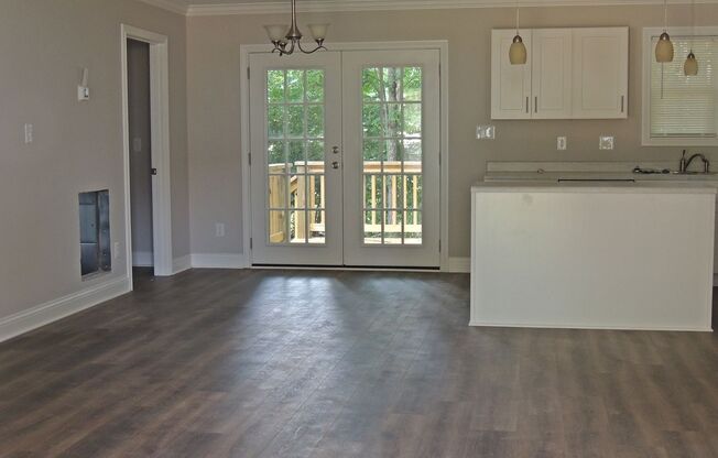 3 beds, 2 baths, $2,250