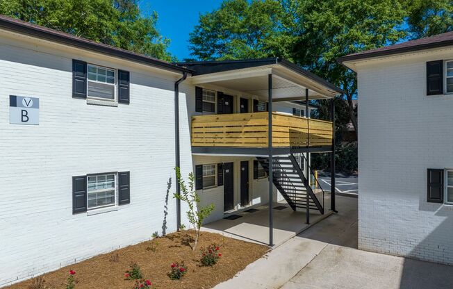 1 bed, 1 bath, 694 sqft, $1,000, Unit A-02