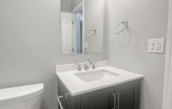 1 bed, 1 bath, 720 sqft, $1,100, Unit SC867