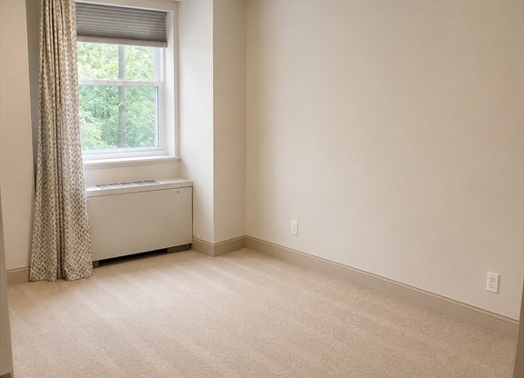 2 beds, 2 baths, 956 sqft, $3,800, Unit 701
