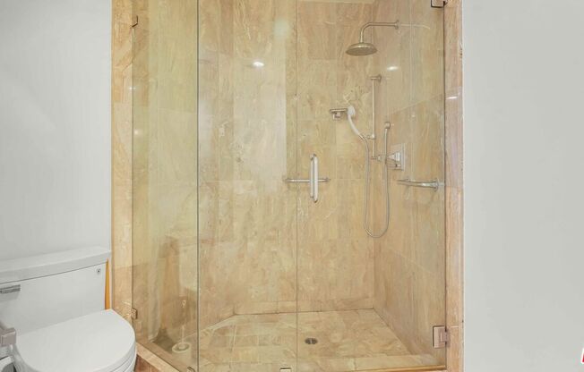 2 beds, 3 baths, 2,018 sqft, $6,800, Unit 305