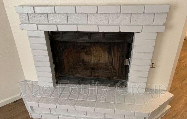 3912 W MDW AVE