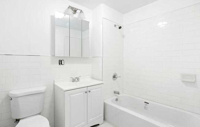528 W 150 ST