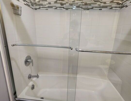 Studio, 1 bath, 450 sqft, $2,200, Unit 101