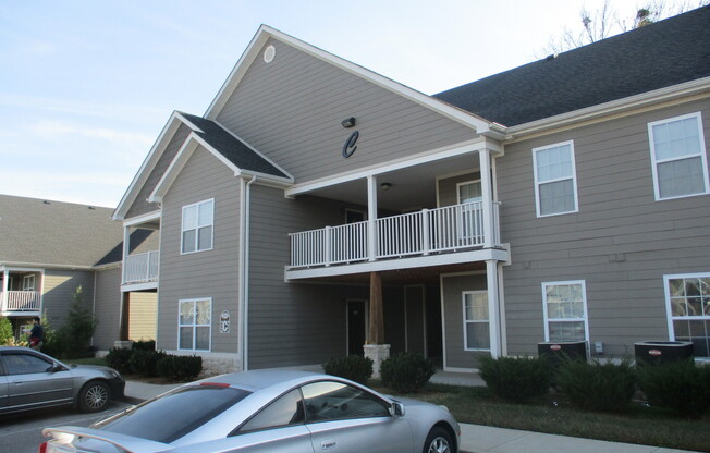 1 bed, 1 bath, 822 sqft, $775, Unit C10