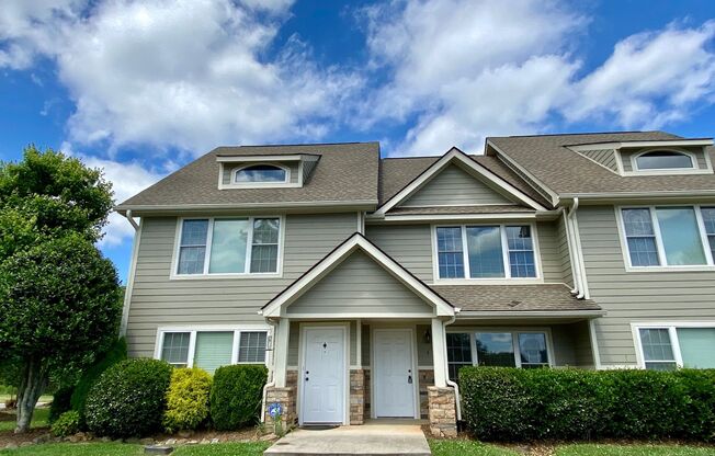 Asheville Townhouse with Pool Access