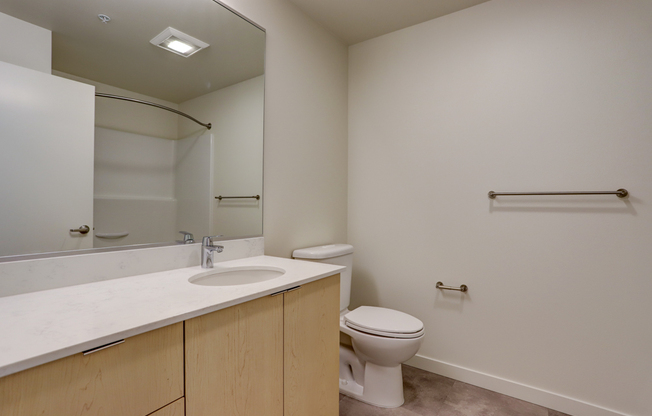 2 beds, 2 baths, 926 sqft, $3,345, Unit 410