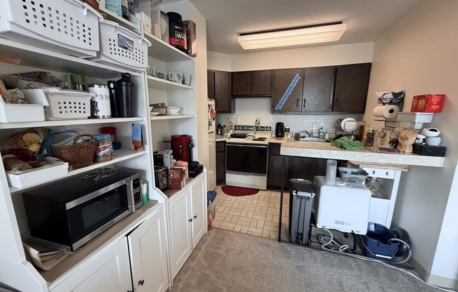 60 Longwood Ave Apt 710