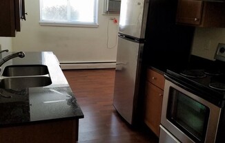 1 bed, 1 bath, 600 sqft, $1,149, Unit Granite Falls at Silver Lake-2100-104D