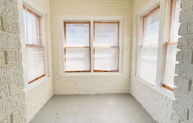 1619 Lagoon Ave