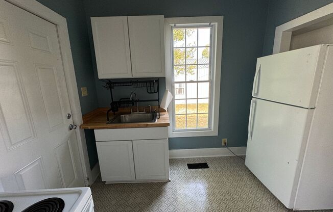 Studio, 1 bath, $725