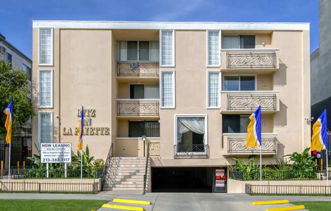 Apartment Building in Los Angeles