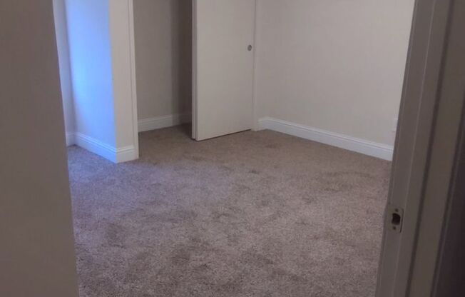 3 beds, 2 baths, $1,750, Unit 243