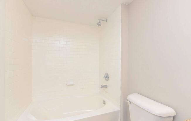 1 bed, 1 bath, 746 sqft, $1,190