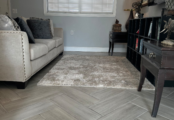 9208 N 28 ST