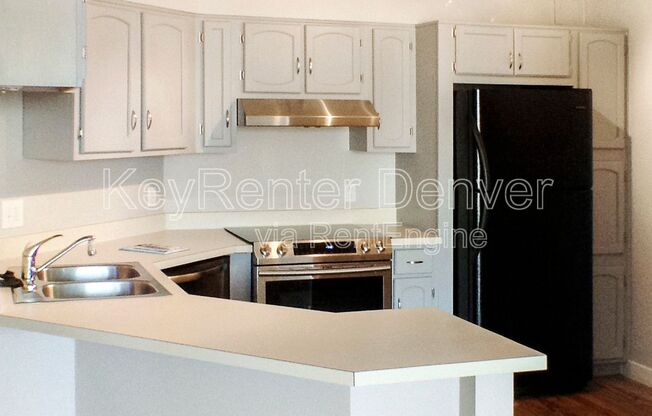 1 bed, 2 baths, 816 sqft, $1,600, Unit 808