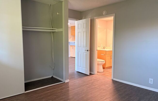 2 beds, 1.5 baths, 866 sqft, $2,695, Unit 800V3