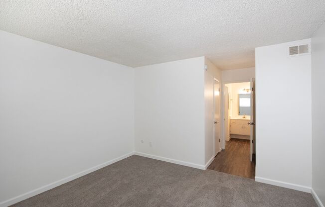 2 beds, 2 baths, 1,246 sqft, $2,400, Unit 010