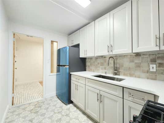 1 bed, 1 bath, $2,200, Unit 2G