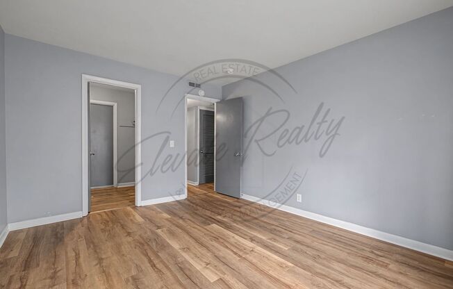 2 beds, 1 bath, $1,099, Unit UNIT C 49