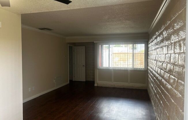 1 bed, 1 bath, 750 sqft, $2,345, Unit F2