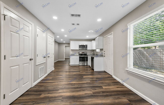 417 HIGH SCHOOL LN