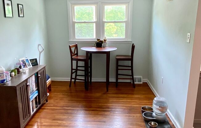 Stunning 3-Bedroom Townhouse in the Heart of West Chester! Available mid-February!