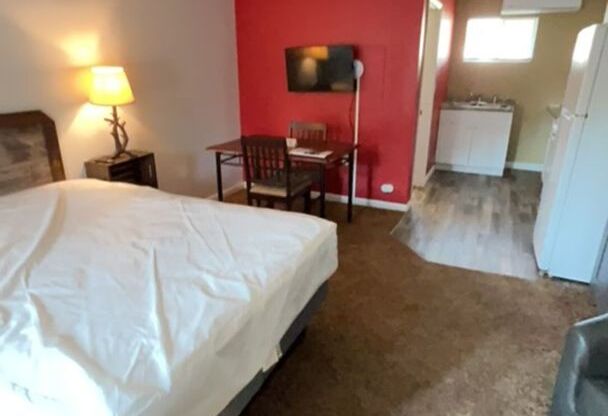 Wrangler's Rest Apartment's