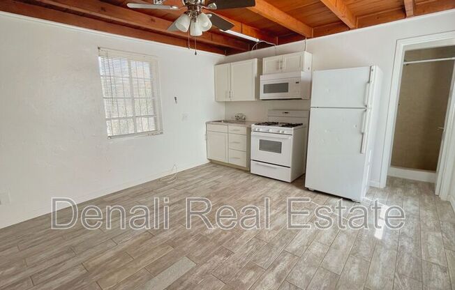 2519 N ESTRELLA AVE