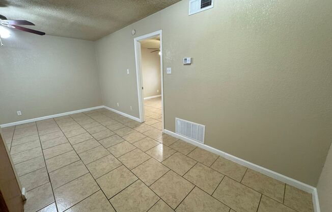 1 bed, 1 bath, 650 sqft, $895, Unit Apt. 59