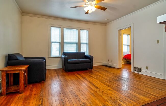 3 beds, 1 bath, $2,090