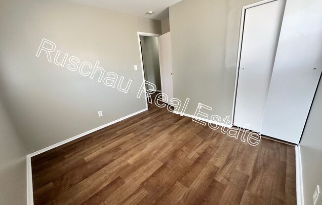 3 beds, 1 bath, $1,295