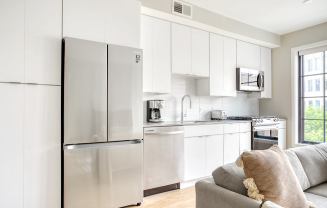 1 bed, 1 bath, 519 sqft, $2,595, Unit 211