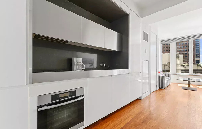 15 WILLIAM ST