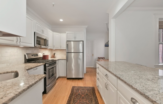 250 COMMONWEALTH AVE