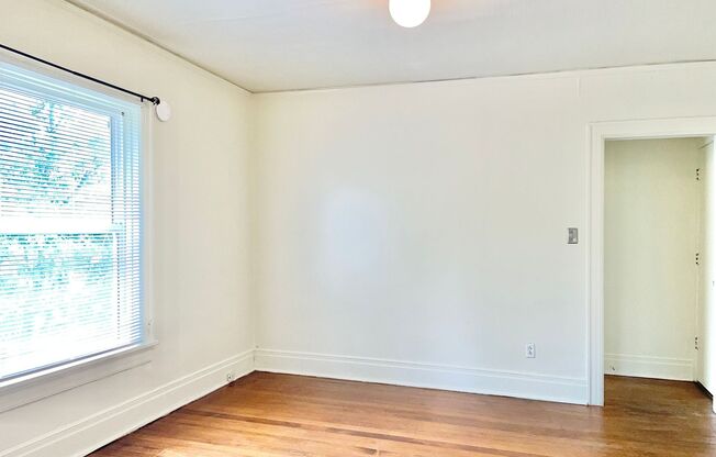 E. Willamette Avenue 119