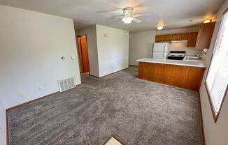 3 beds, 3 baths, $1,050