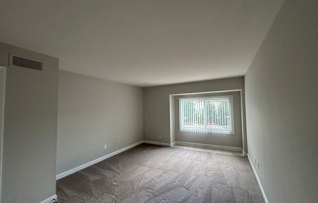 2 beds, 2.5 baths, 1,339 sqft, $1,149, Unit 613