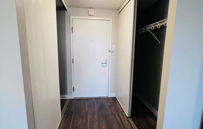2 beds, 1 bath, 710 sqft, $1,450, Unit # 803