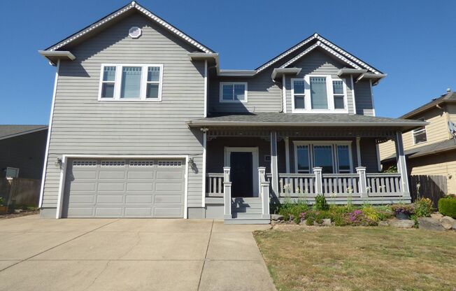 6 bed 2.5 bath home in Northeast Salem