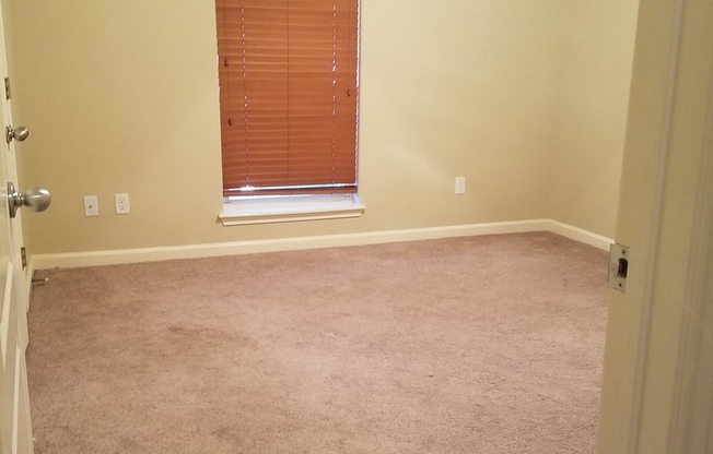 3 beds, 2 baths, $2,100