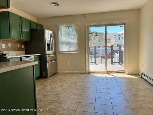 3 beds, 2 baths, 1,176 sqft, $3,400, Unit 1