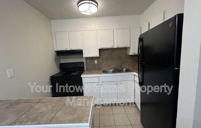 2711 Fairlee Drive Unit C3