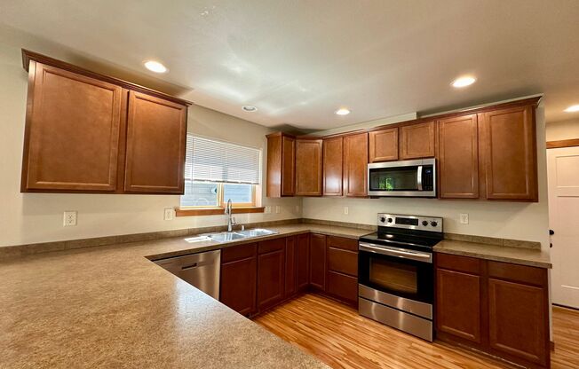 5835 Pioneer Ridge Pl, Ferndale