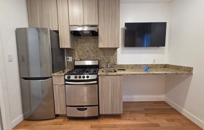 Studio, 1 bath, $1,550, Unit 15