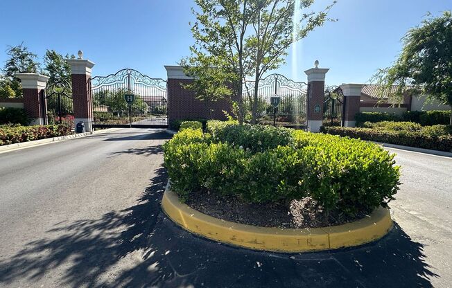 Seven Oaks Highgate Gated Community - READY NOW!
